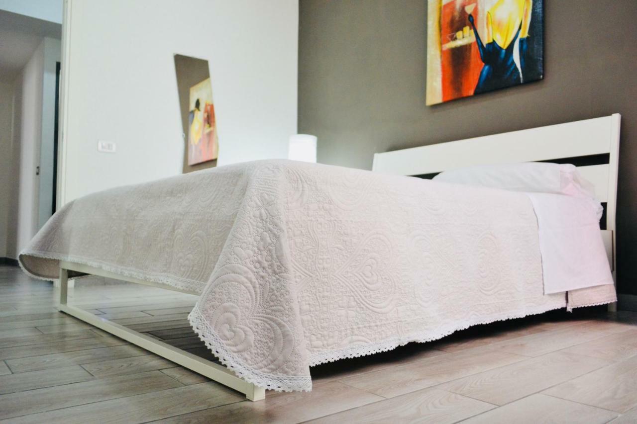 Angelas House Apartment เนเปิลส์ ภายนอก รูปภาพ